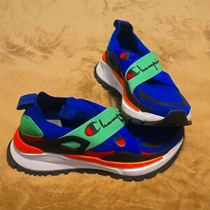 Champion slip on size 9